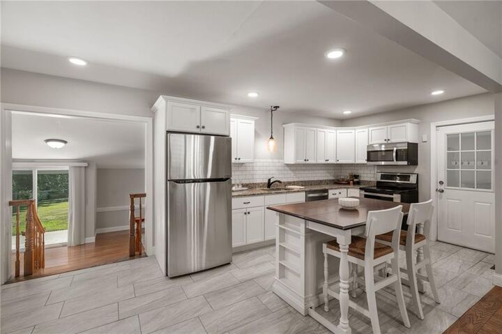 Property Photo:  380 Woodward Avenue  MA 02771 