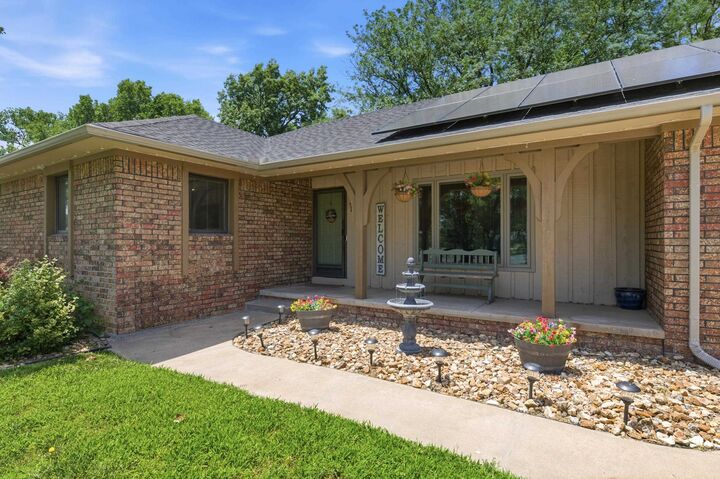 Property Photo:  3821 N Porter Ave  KS 67204 