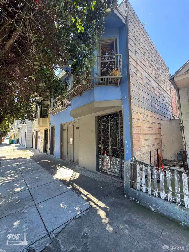 Property Photo: 1327 Palou Avenue CA 94124