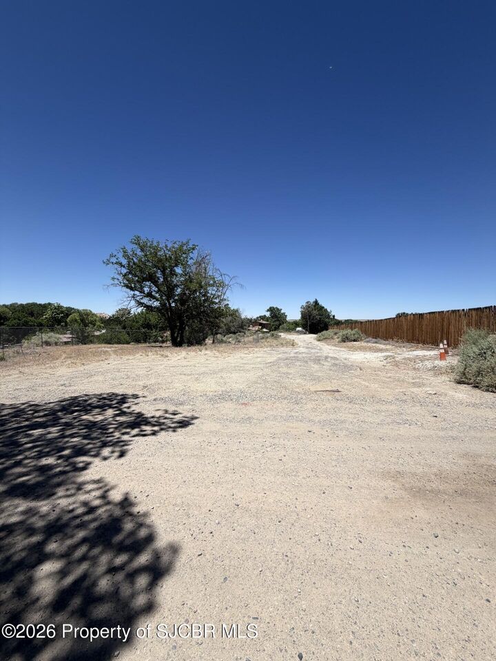 Property Photo:  213 Arriba Avenue  NM 87410 