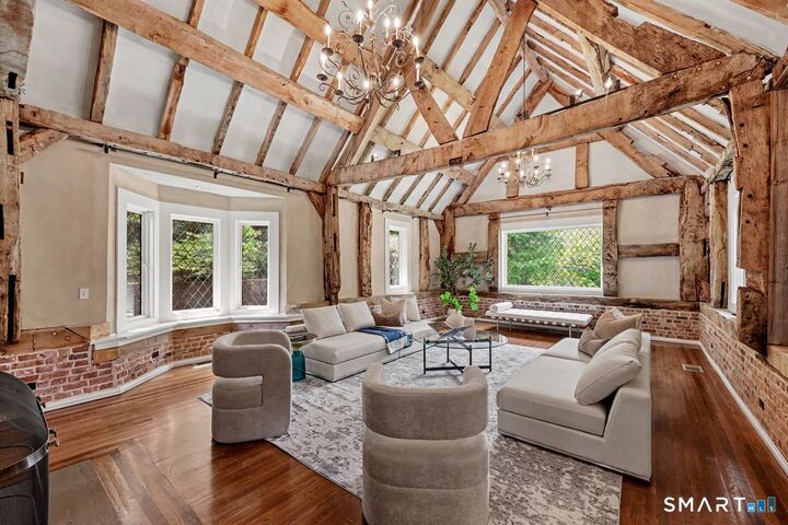 Property Photo: 991 Lake Avenue CT 06831