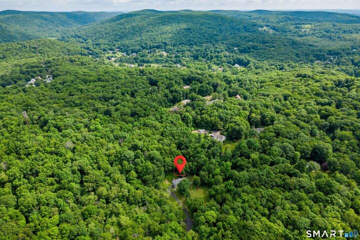 Property Photo:  11 Hammond Road  CT 06812 