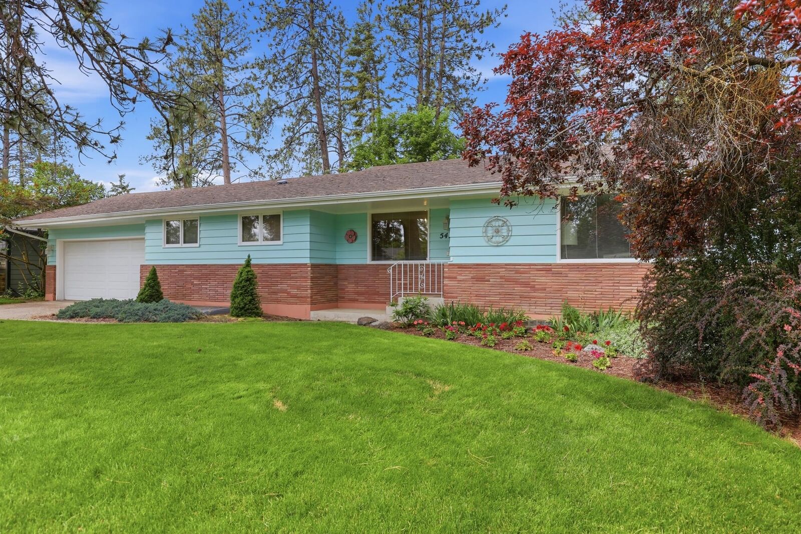 Property Photo: 5416 S Garfield St WA 99223