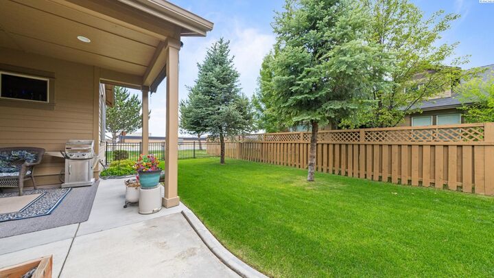 Property Photo: 2553 Orchid Ct. WA 99354