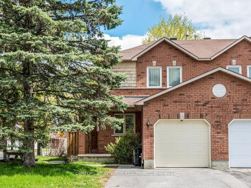 Property Photo:  1 Winnegreen Court  ON K1G 5P3 