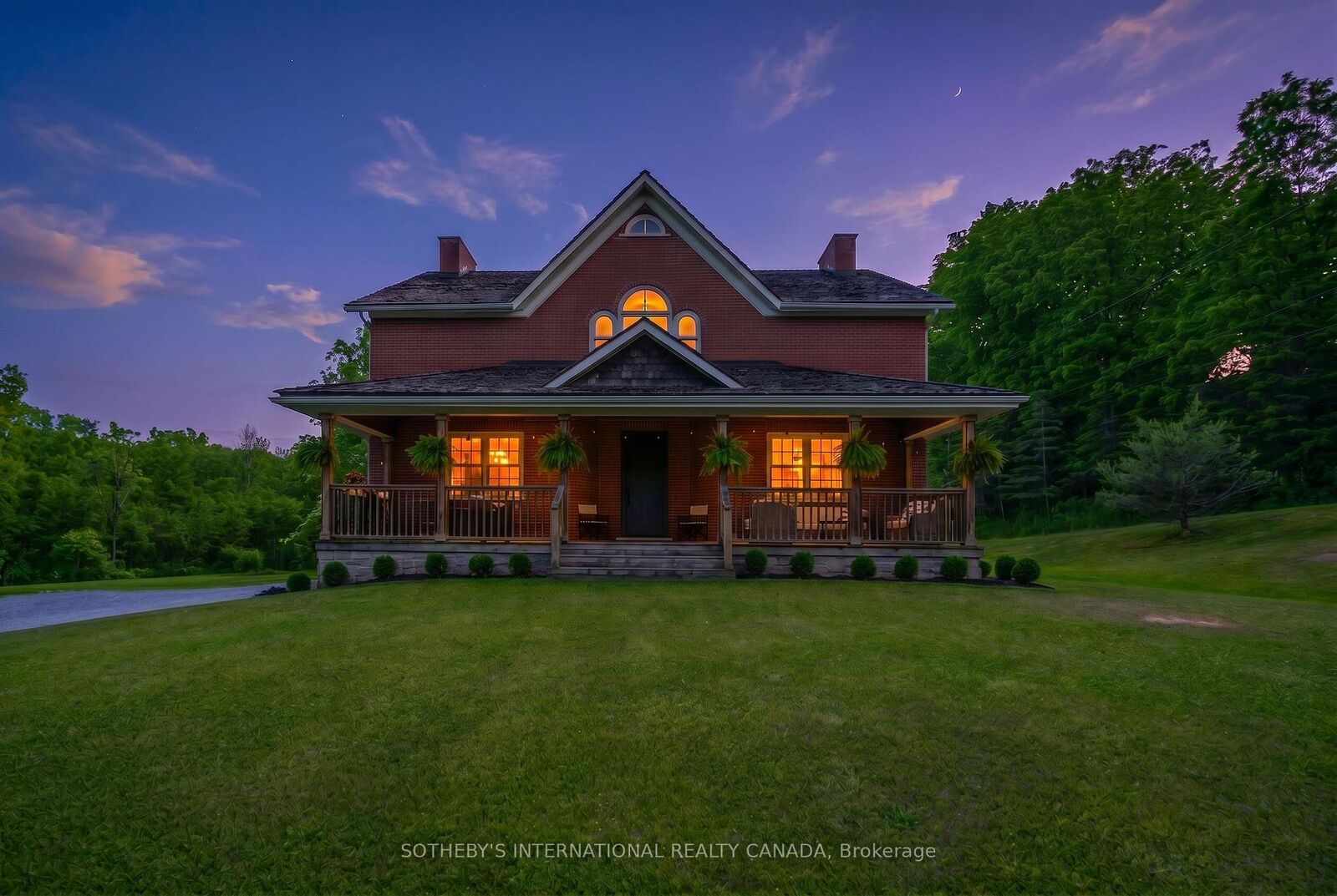 Property Photo: 2877 McSherry Lane ON L0S 1E6