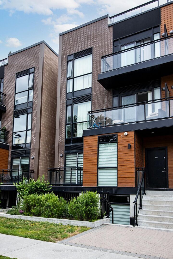 Property Photo: 48 Coles Avenue 802 ON L4L 1L9