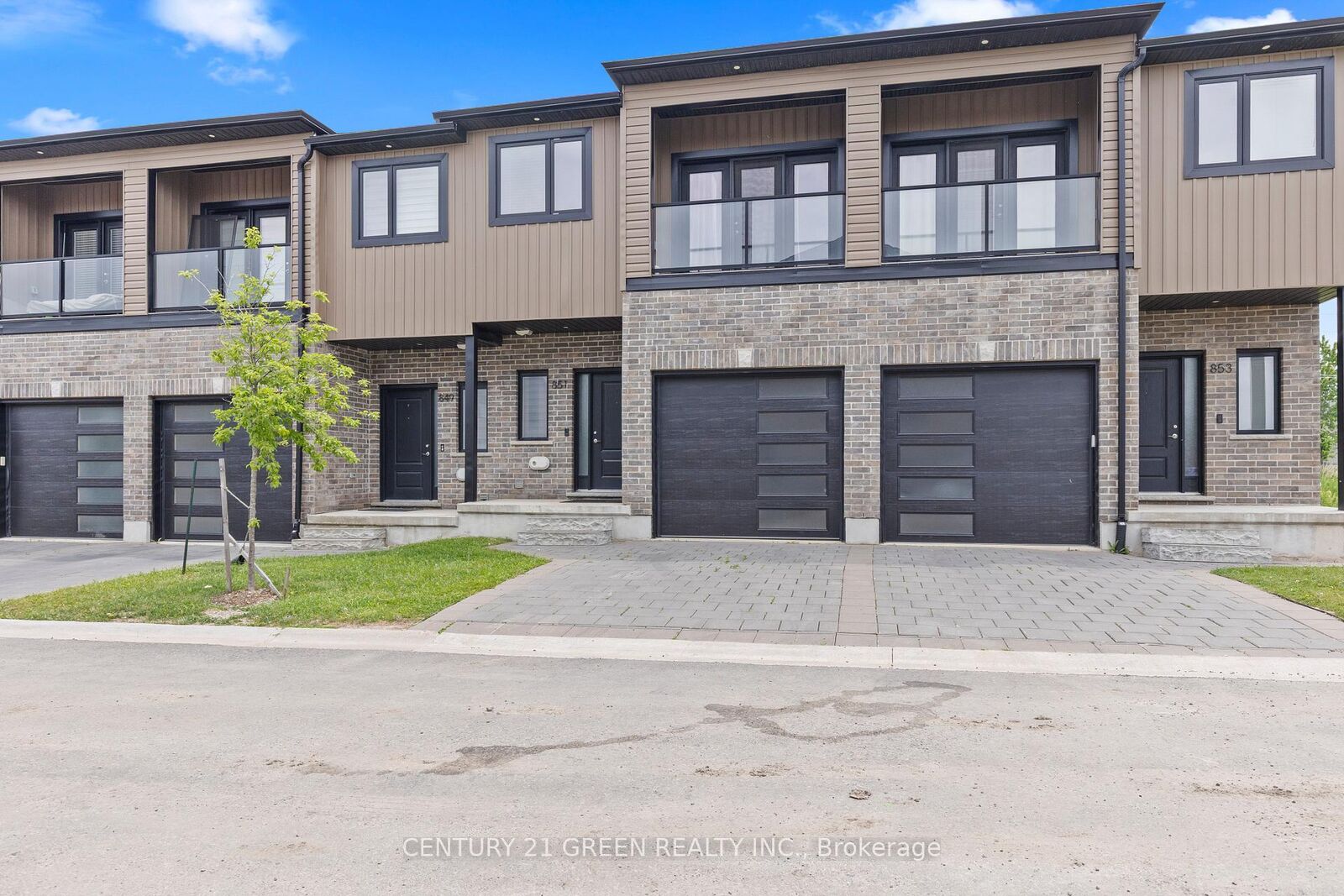 Property Photo: 851 Sarnia Road ON N6H 0K3