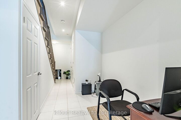 Property Photo: 25 Keppel Circle ON L7A 0B6