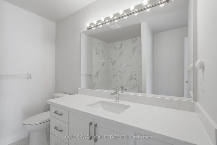Property Photo: 151 Townsgate Drive 63 ON L4J 8J7