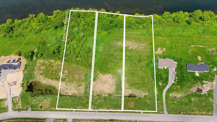 Property Photo:  122 Hineman Street  ON K7L 0G2 