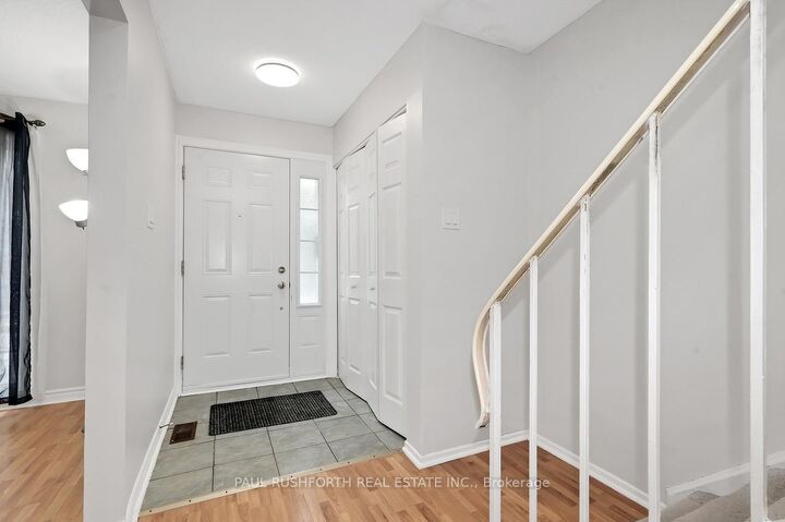 Property Photo: 1107 Meadowlands Drive ON K2C 0K5