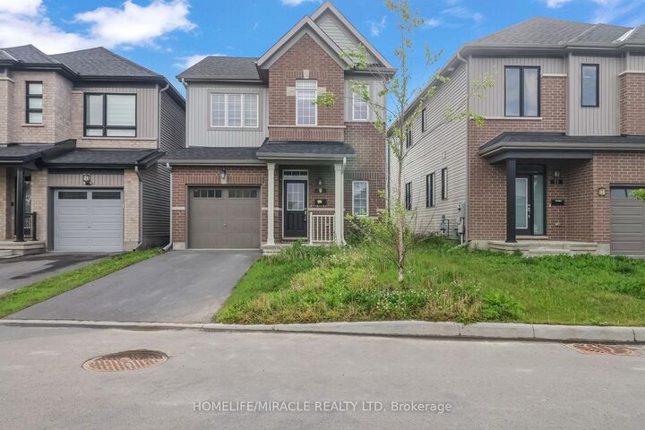 Property Photo: 9 Tolchaco Court ON K2J 6V7