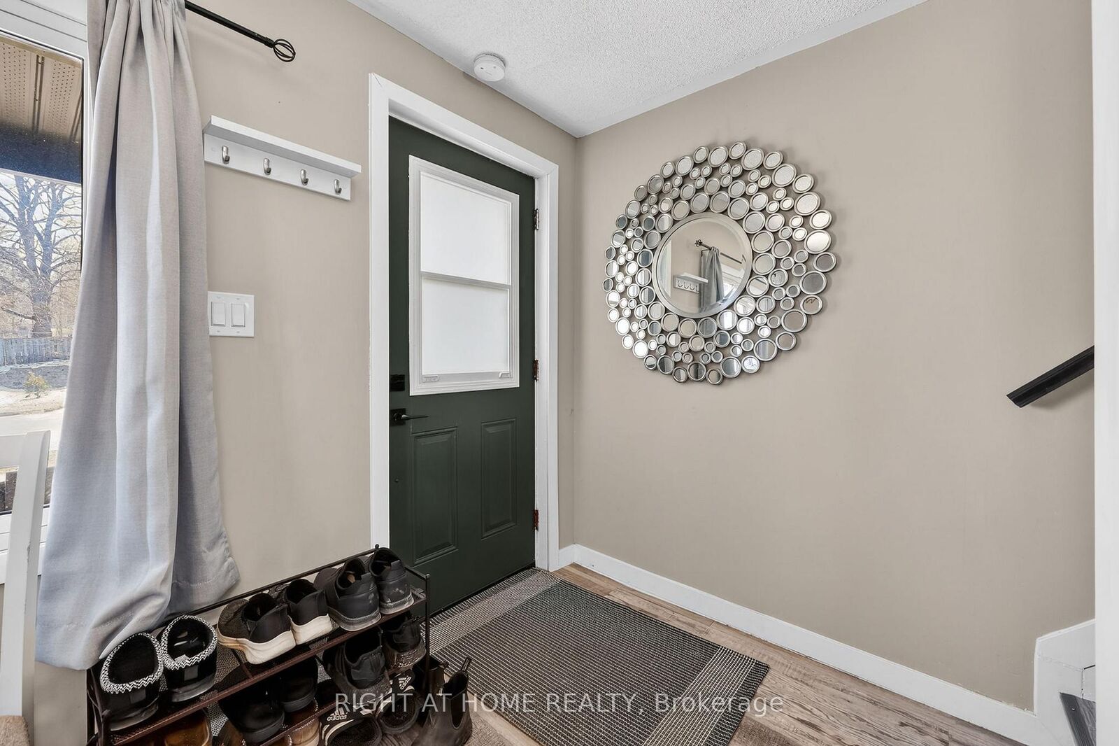 Property Photo: 314 Bay Street ON L4R 1J9