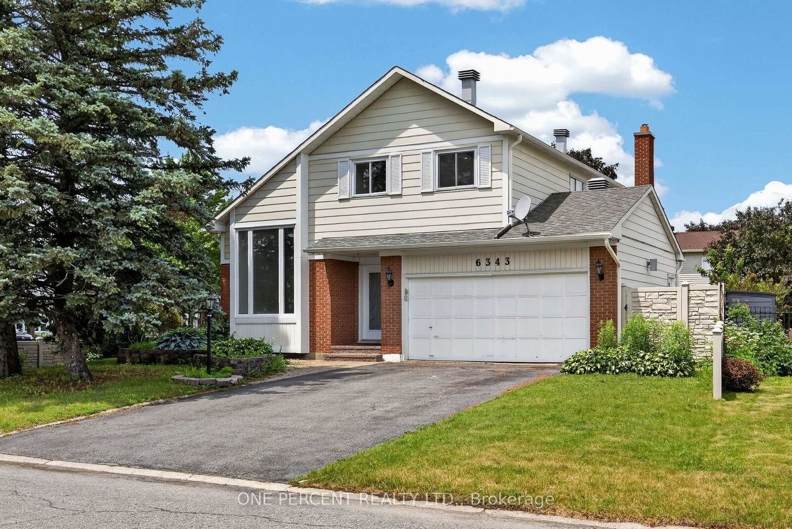 Property Photo: 6343 Mattice Avenue ON K1C 2G1