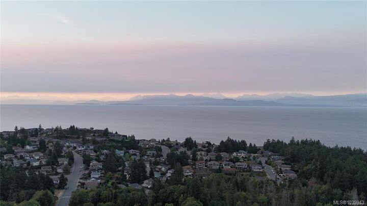 Property Photo:  4730 Laguna Way  BC V9T 5C3 