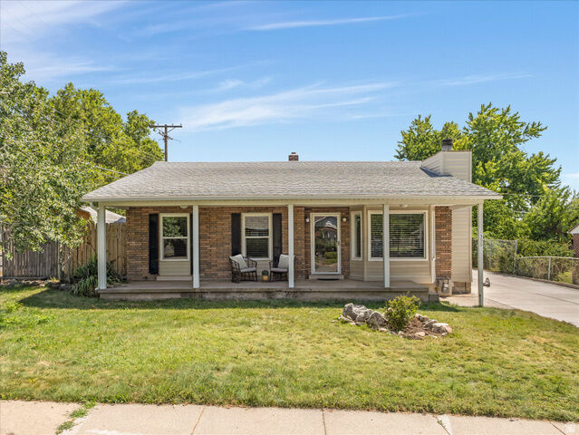 Property Photo:  396 E 700 S  UT 84014 