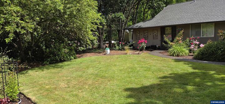Property Photo:  1125 Chestnut St NW  OR 97304 