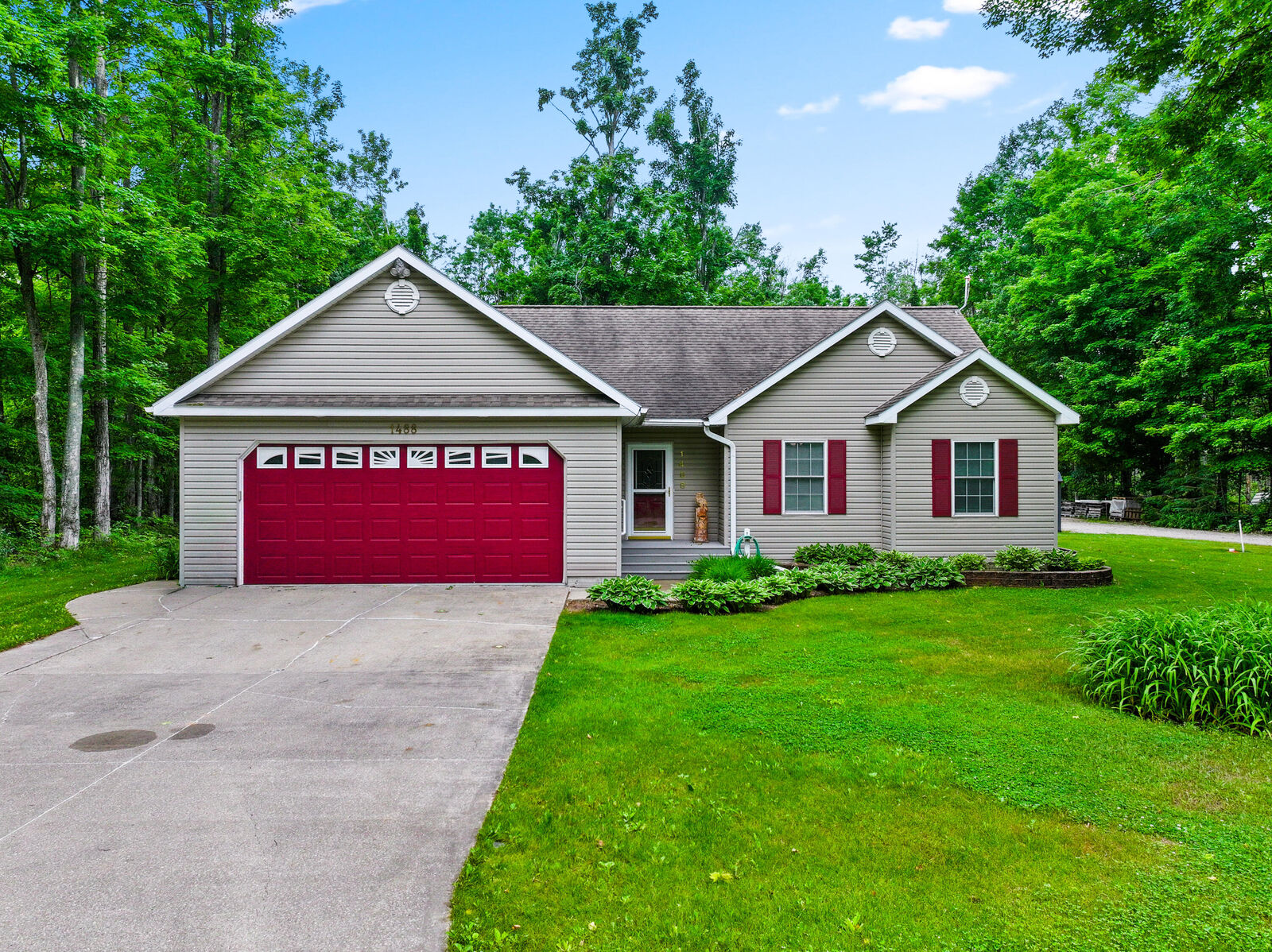 Property Photo: 1488 Estelle Road MI 49735