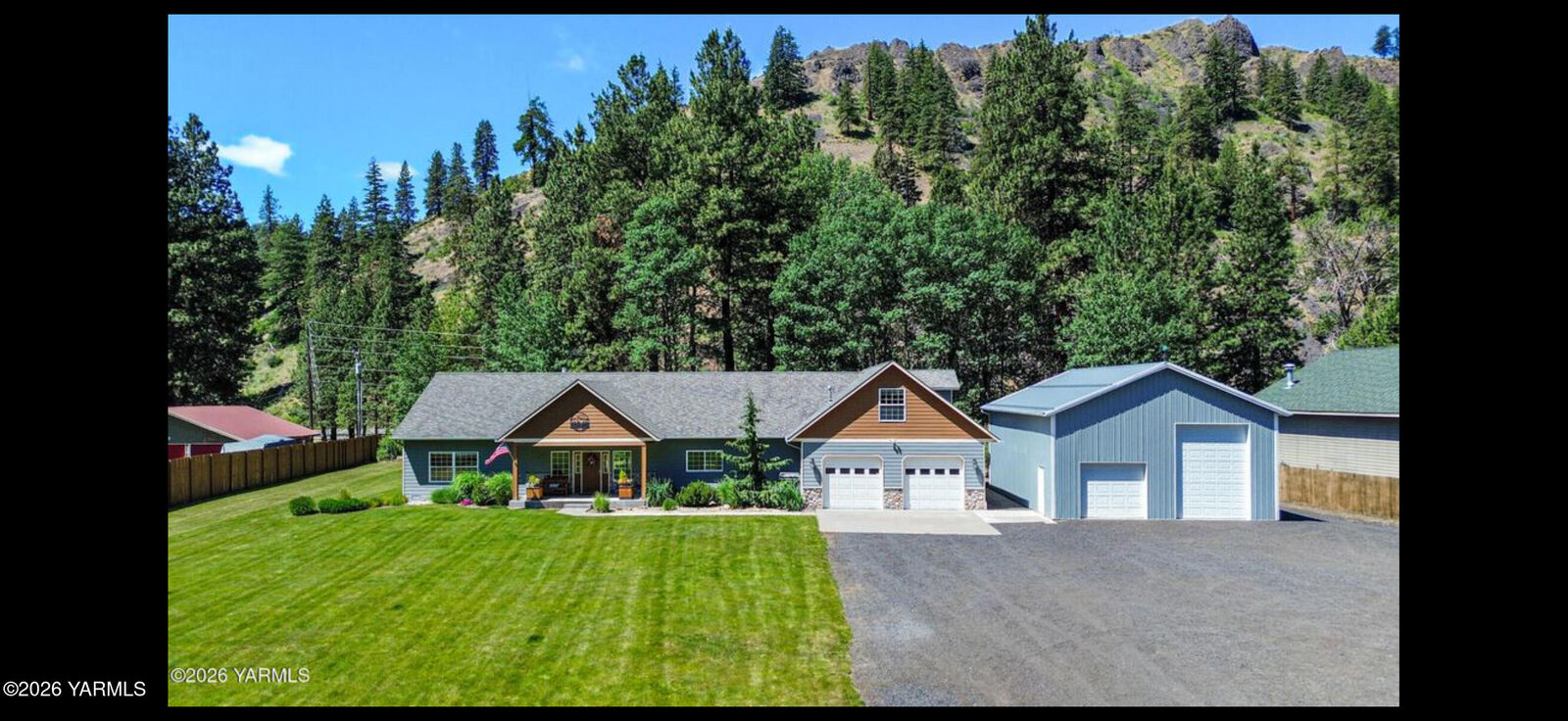 Property Photo:  280 Bedrock Ln  WA 98937 