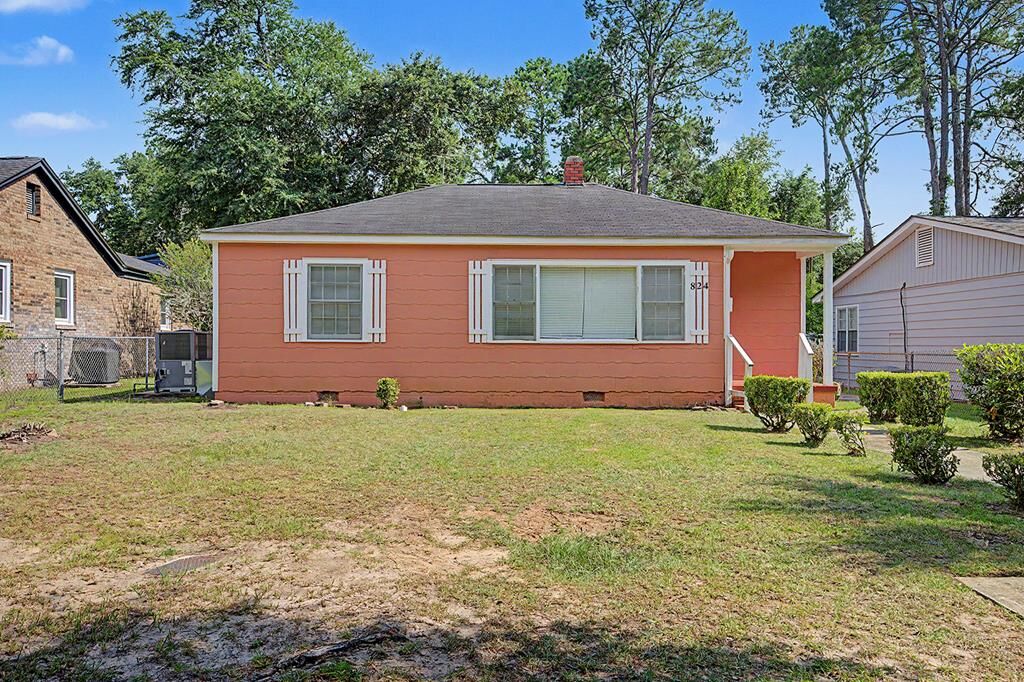 Property Photo:  824 Mercer Avenue W  GA 31701 