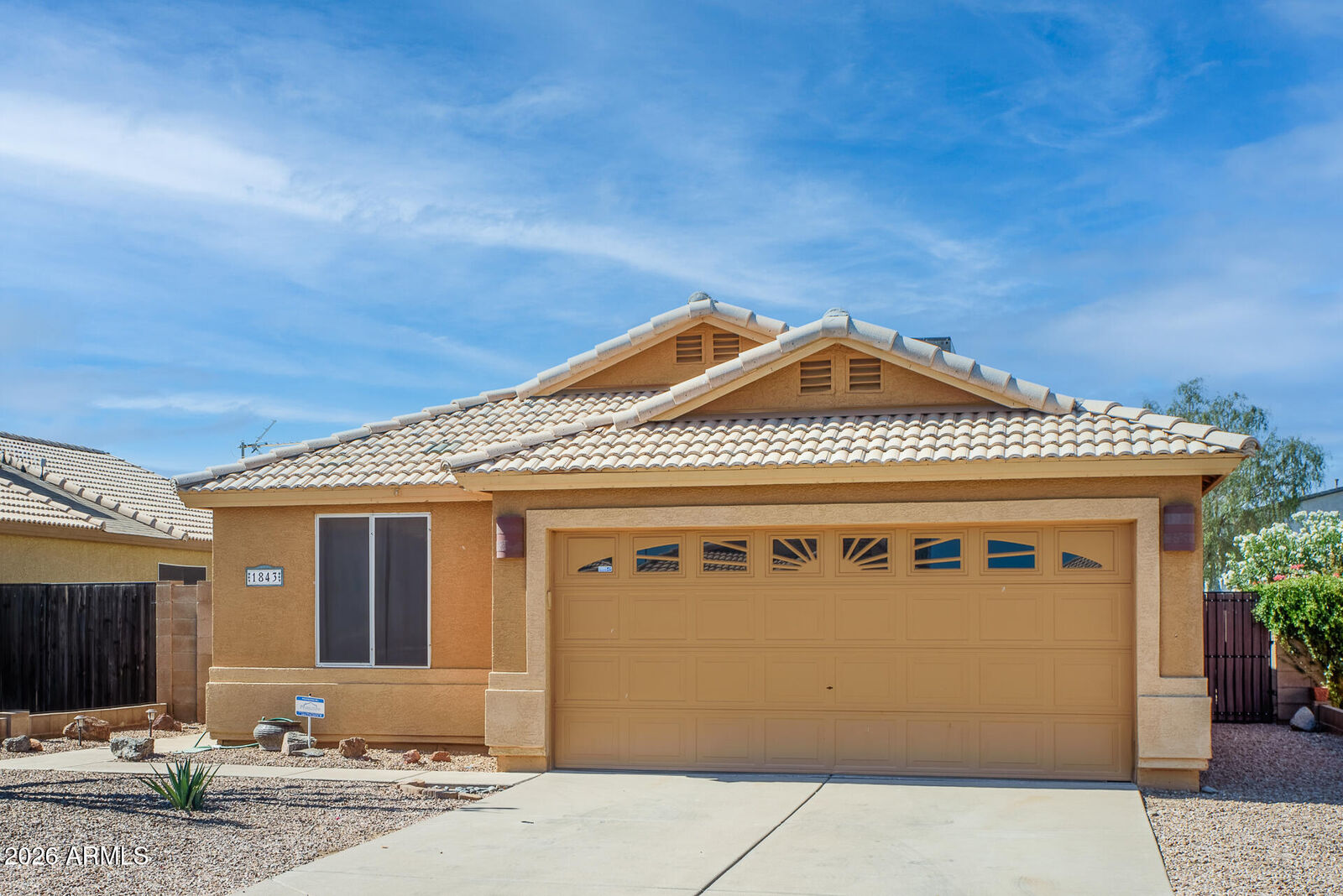 Property Photo:  1843 W Renaissance Avenue  AZ 85120 
