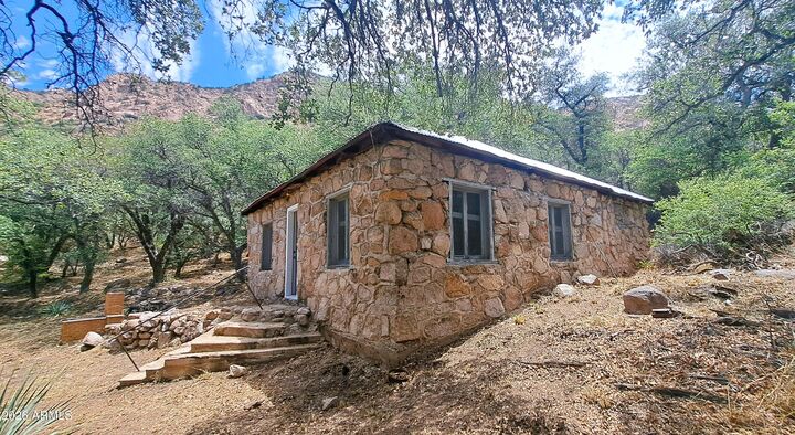 Property Photo: 3157 W Highway 80 Street AZ 85603