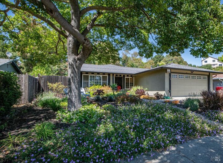 Property Photo:  424 Holly Street  CA 94589 