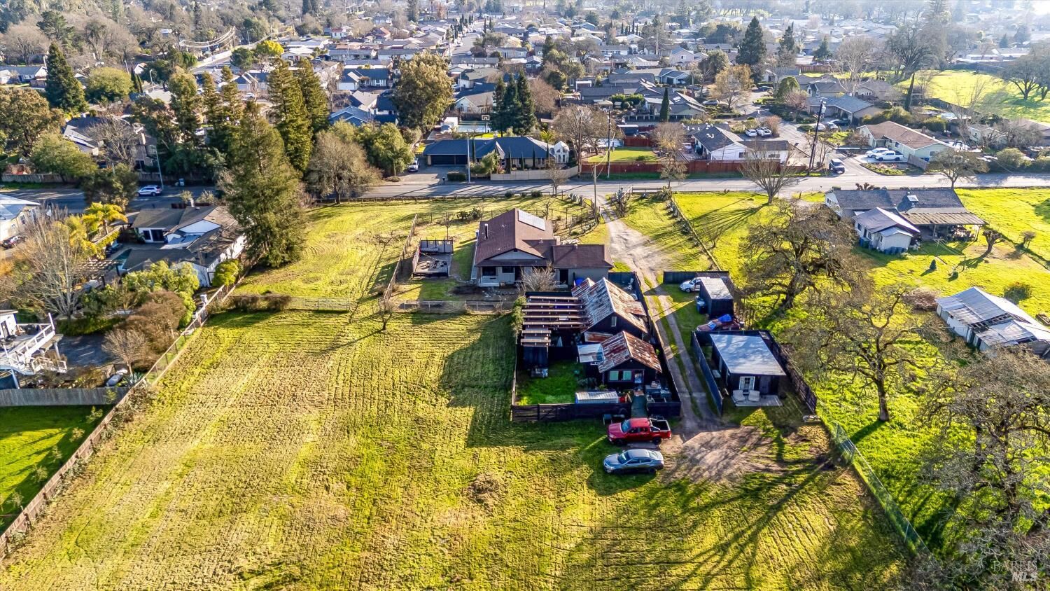 Property Photo: 985 Gumview Road CA 95492