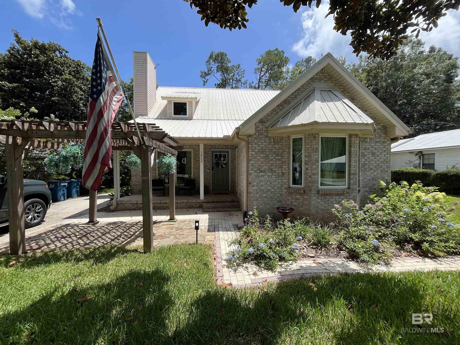 Property Photo:  1033 E 23rd Avenue  AL 36542 
