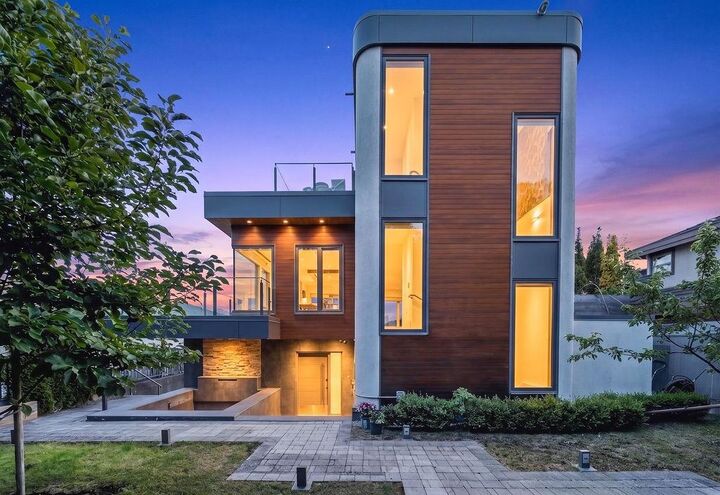 2863 W King Edward Avenue — photo 1