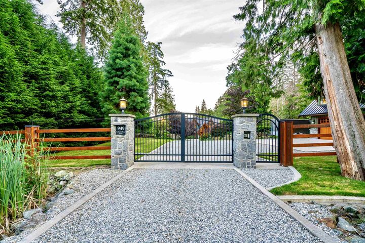 Property Photo: 949 Arbutus Bay Lane BC V0N 1G2