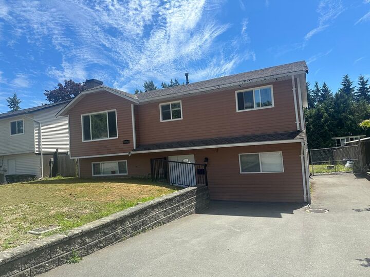 18254 56A Avenue — photo 1