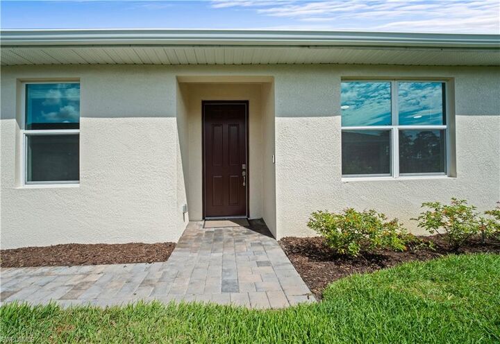 Property Photo:  16947 Hawk Ct  FL 33982 