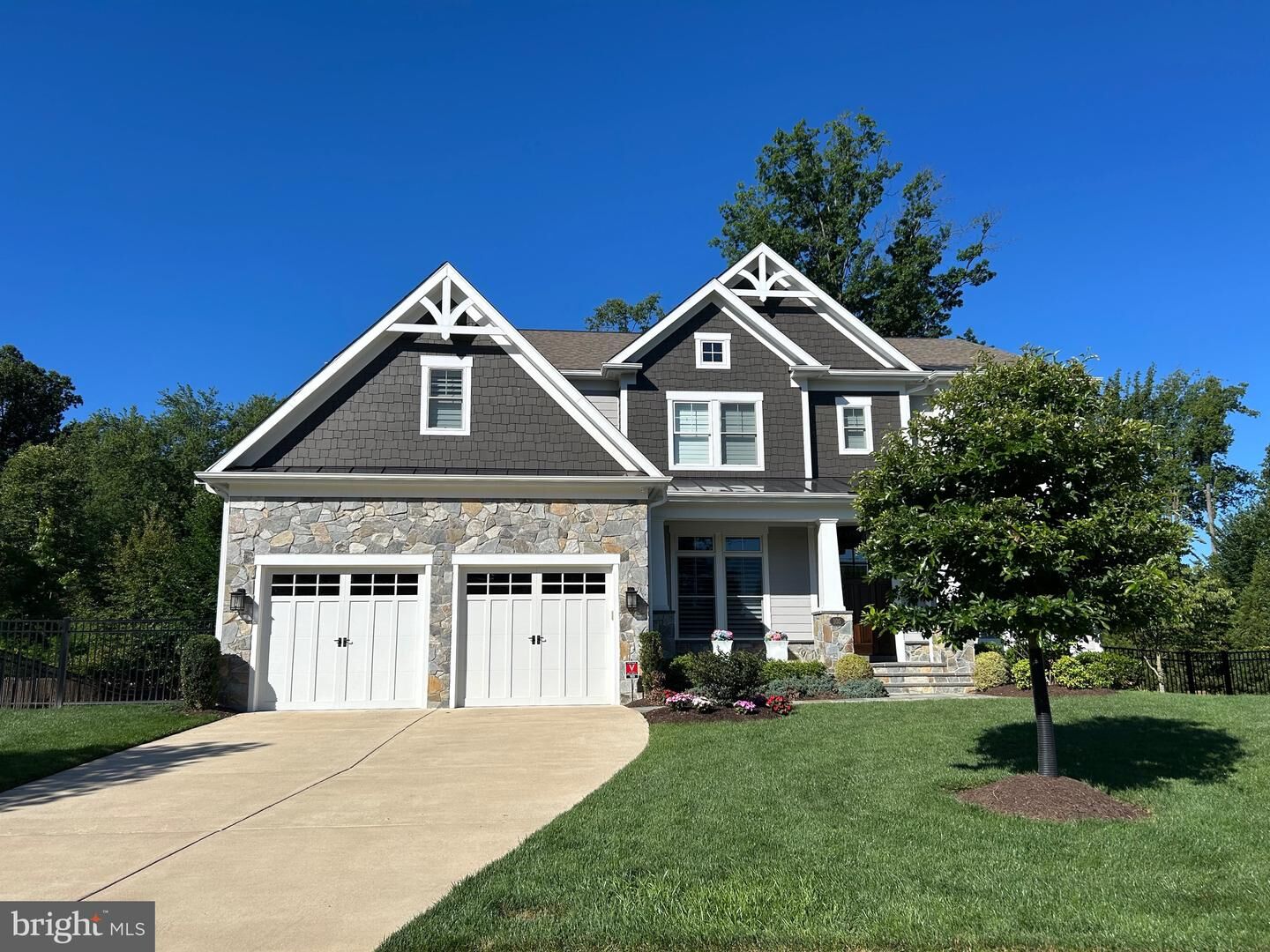 Property Photo:  105 Mashie Court SE  VA 22180 