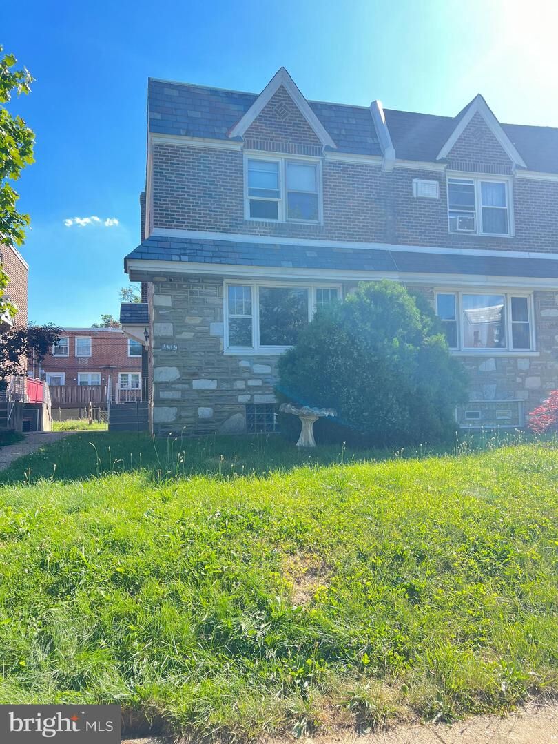 Property Photo: 1012 Brighton Street PA 19111