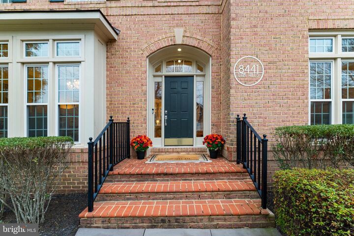 Property Photo: 8441 Link Hills Loop VA 20155