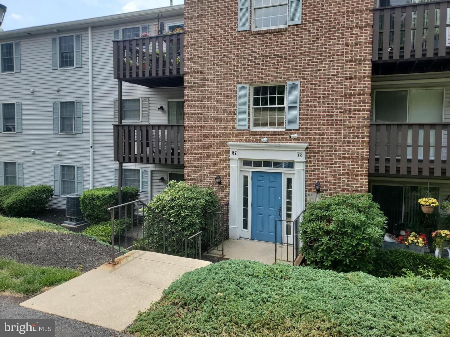 Property Photo:  620 Manatawny Street Condo 72  PA 19464 