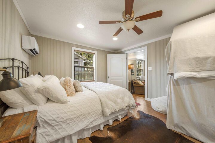 Property Photo:  105 Chambers Point  AR 71913 