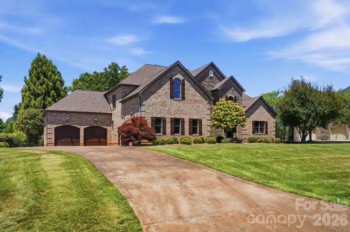 Property Photo:  142 Riverchase Lane  NC 28115 