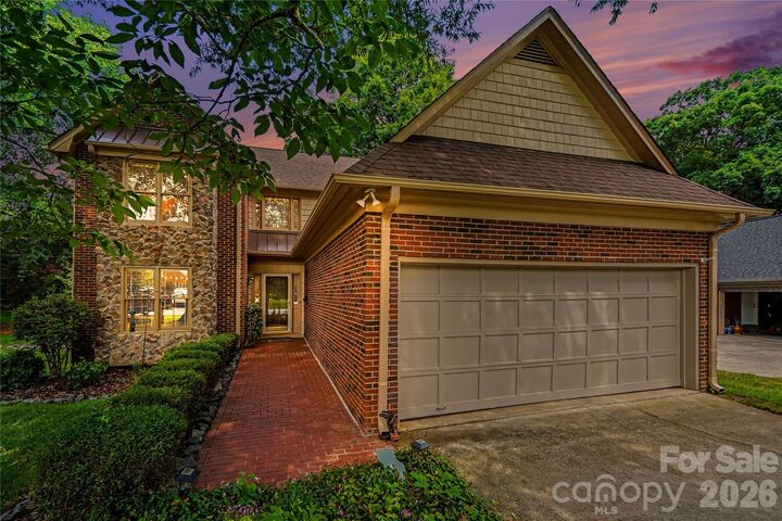 Property Photo:  5112 Tedorill Lane  NC 28226 