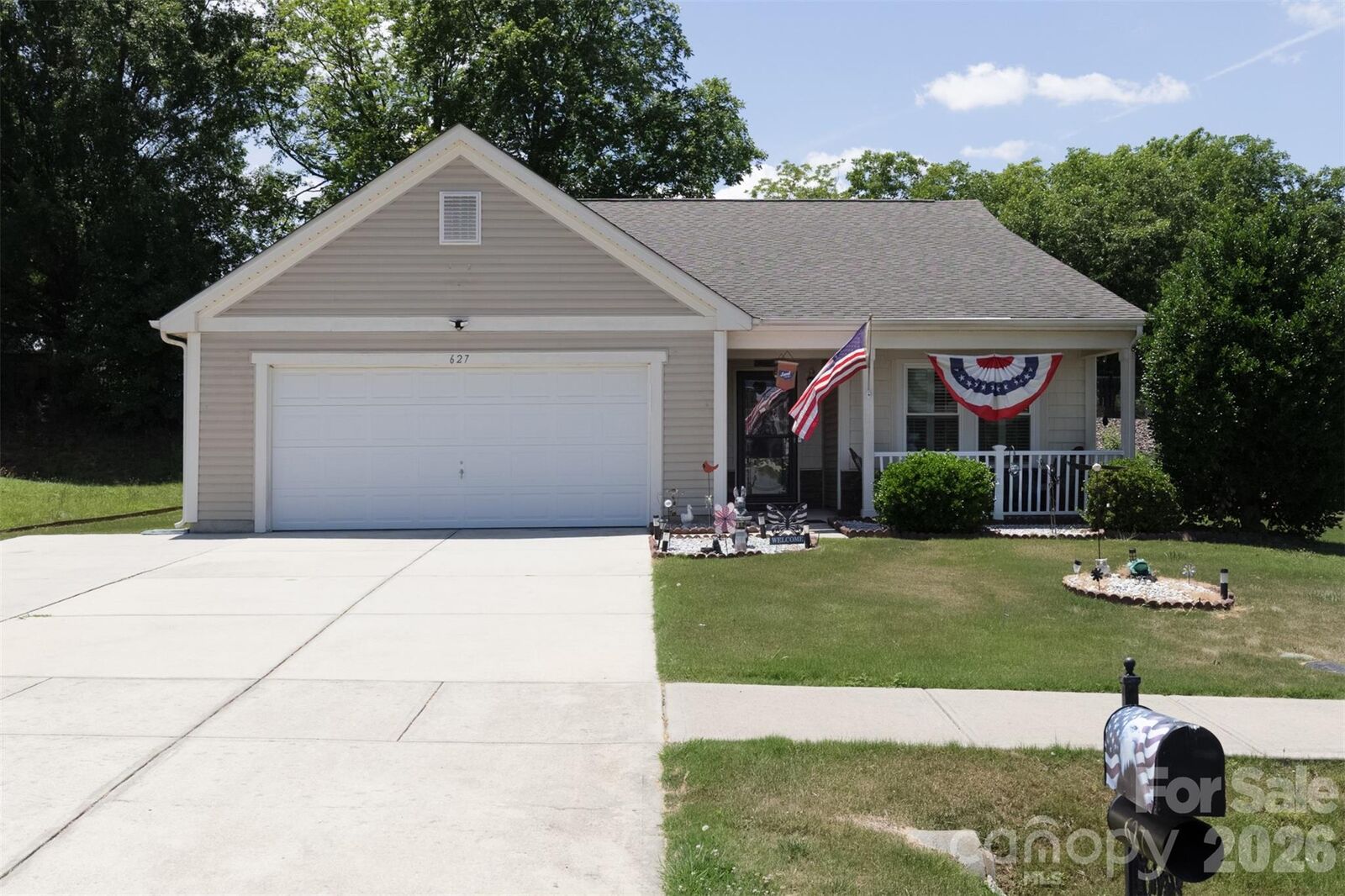 Property Photo:  627 Smokehouse Lane  NC 28001 