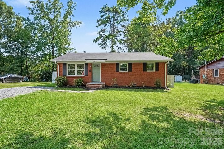Property Photo: 105 McGee Street SC 29715