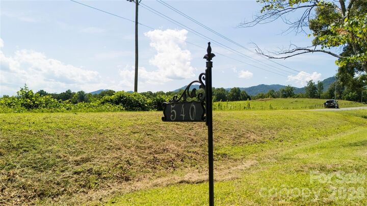 Property Photo:  540 Crutchfield Road  NC 28167 
