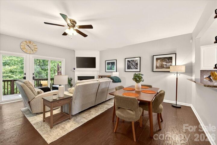 Property Photo: 5441 Werburgh Street NC 28209