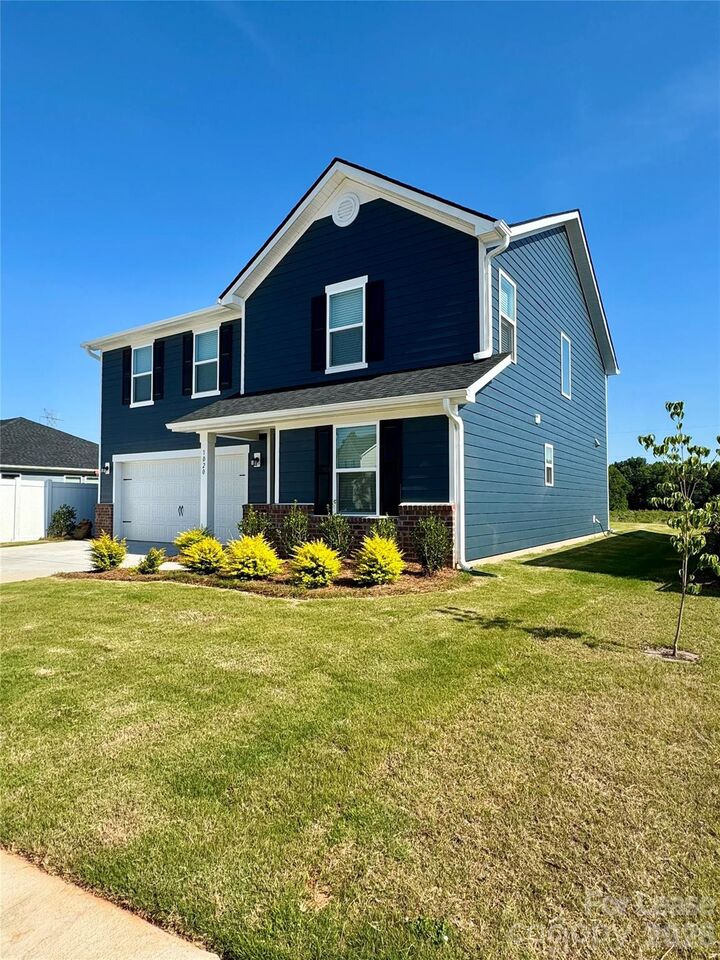 Property Photo:  1020 Cunningham Farm Drive  NC 28079 