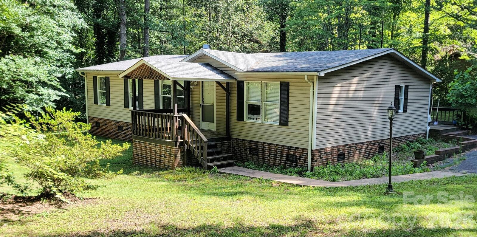 Property Photo:  5992 Rest Home Road  NC 28610 