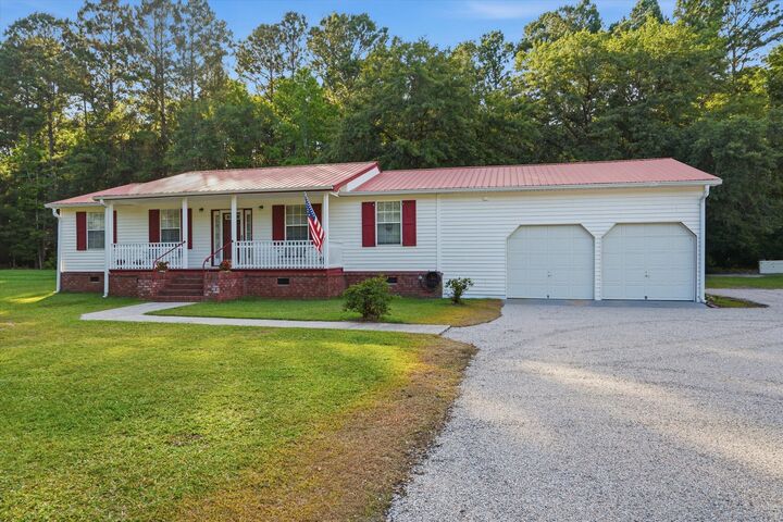 Property Photo:  690 Lannie Lane  SC 29461 