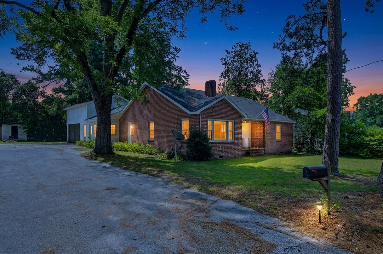 Property Photo: 502 May Street SC 29477