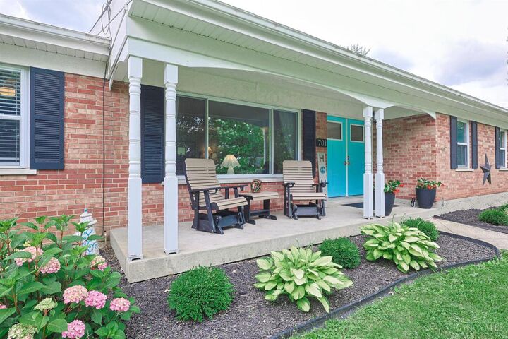 Property Photo: 701 Ashford Court OH 45231